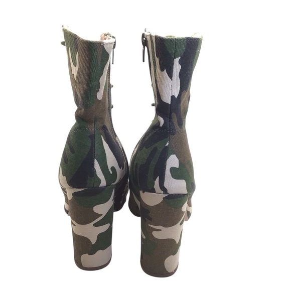 Chase & Chloe Peep Toe Lace-Up Ankle Booties Camo Canvas Block Heels Women’s 8W - Picture 7 of 9
